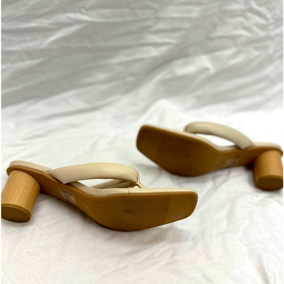 A NEW DAY Elvie Ivory Thong OpenToe Cushioned Sandals Chunk Heel Mule sz 9 - Picture 5 of 6